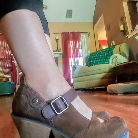 London Underground new leather Mary Jane shoes - Picture 3 of 6